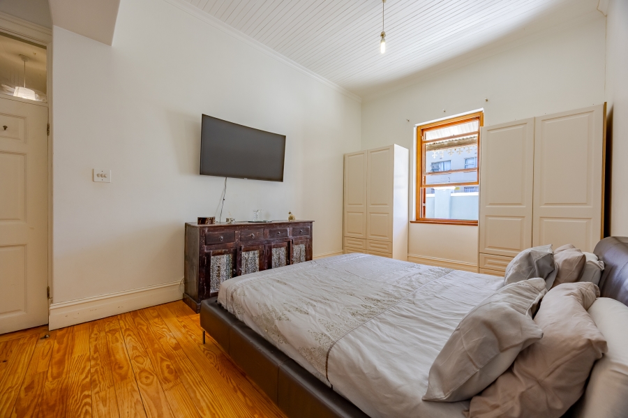 7 Bedroom Property for Sale in Wynberg Western Cape